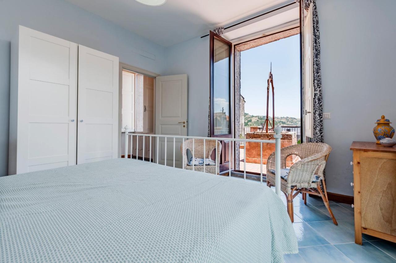 Gli Iris Apartments By Wonderful Italy Linguaglossa Ngoại thất bức ảnh